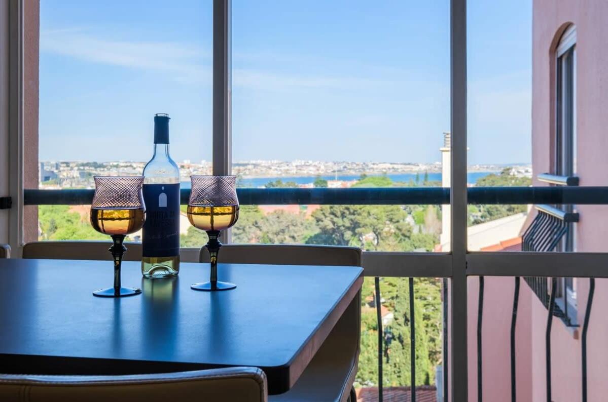 Апартаменты Luxury Sea View Кашкайш Экстерьер фото
